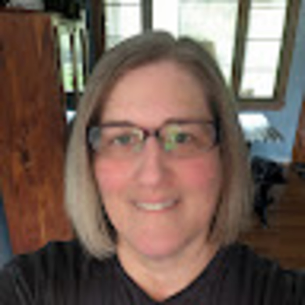 Meet your Posher, Denise